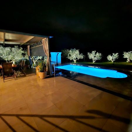 Naturia Holiday House Медулин Екстер'єр фото