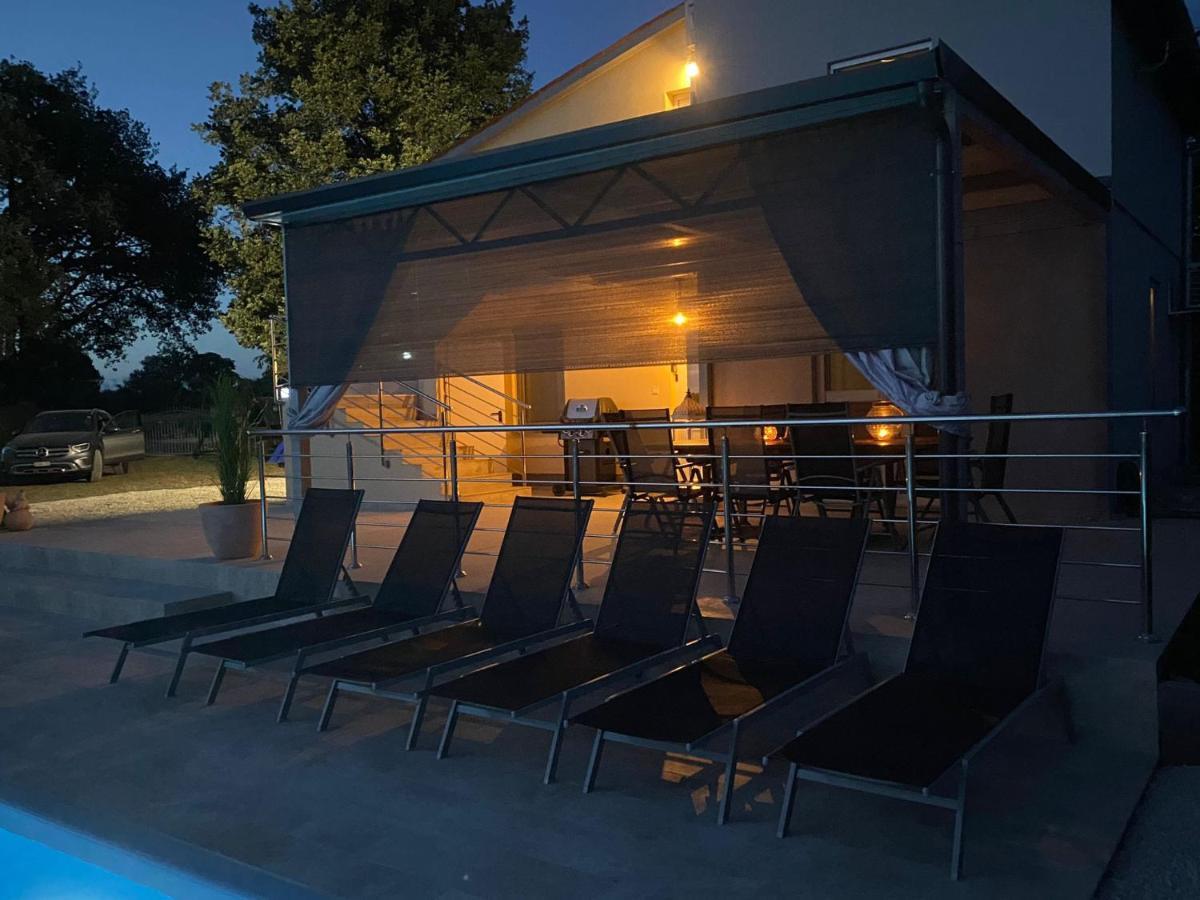 Naturia Holiday House Медулин Екстер'єр фото