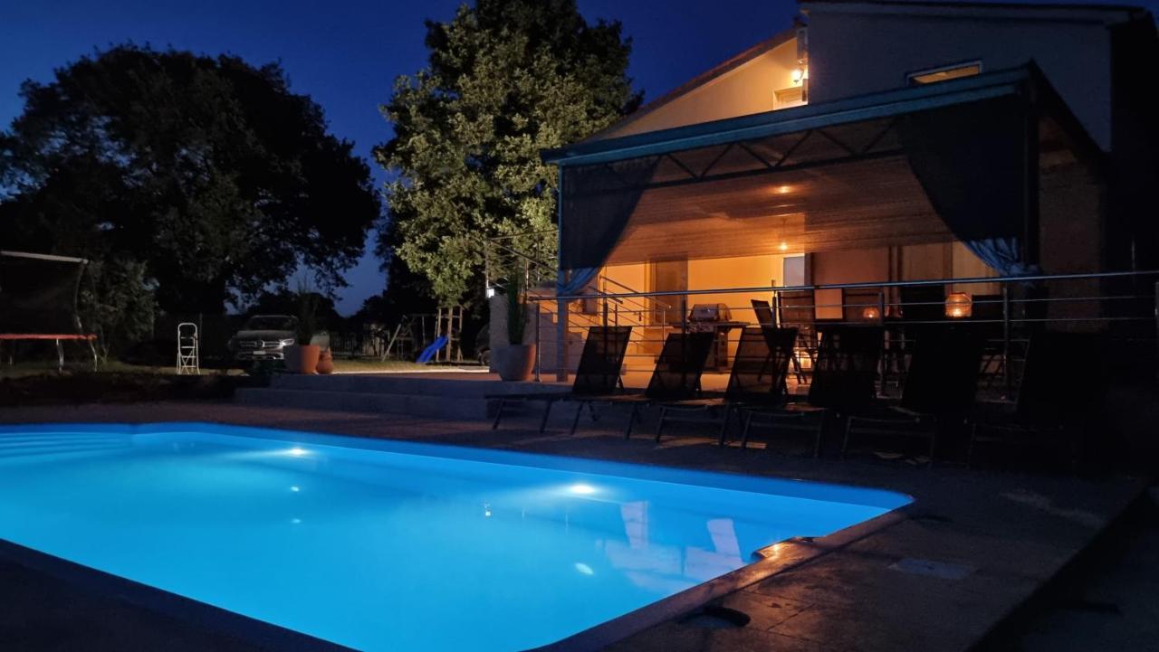 Naturia Holiday House Медулин Екстер'єр фото