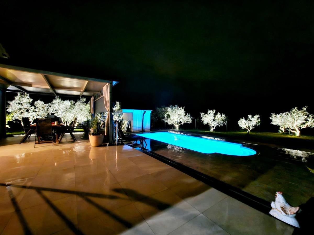 Naturia Holiday House Медулин Екстер'єр фото