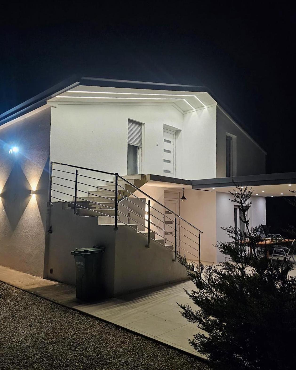 Naturia Holiday House Медулин Екстер'єр фото